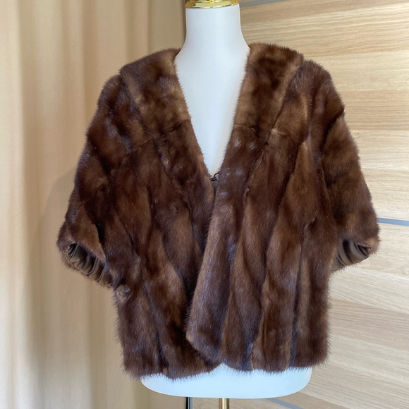 Vintage Jackets & Blazers - Vintage Brown Mink Fur Capelet Shawl Wrap One Size Luxury Evening Jacket